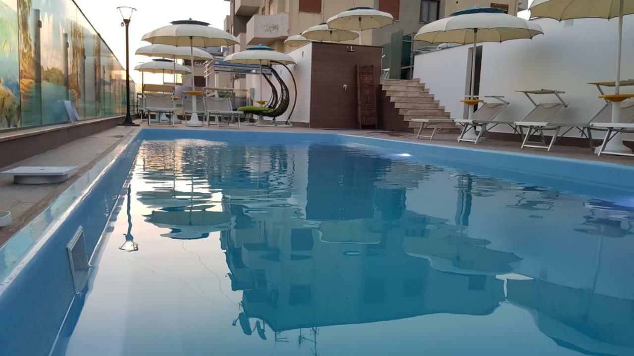 Hotel Antalya - Beach Durres Durrës Exterior foto